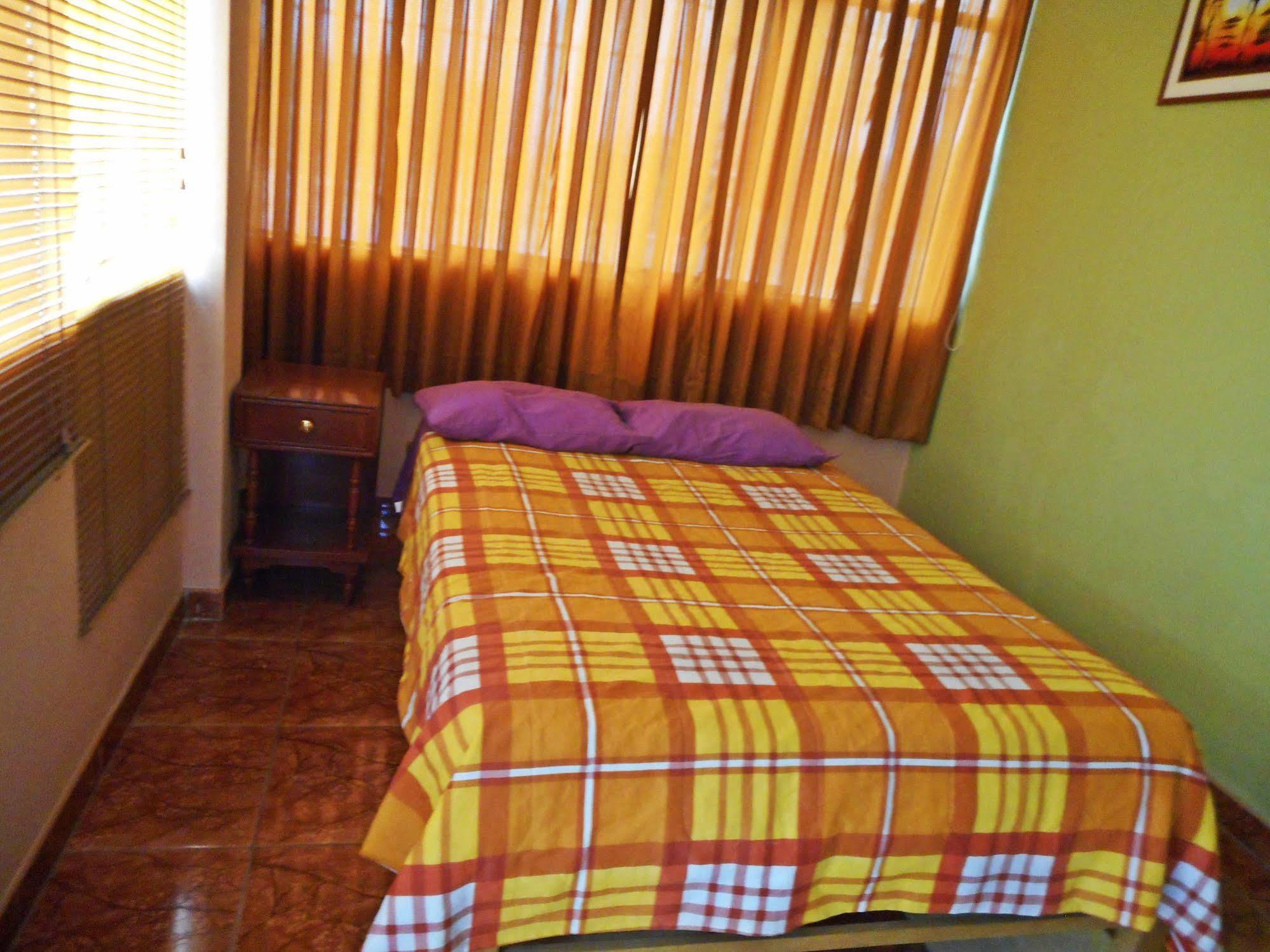 Hostal Geminis San Juan Bautista Extérieur photo