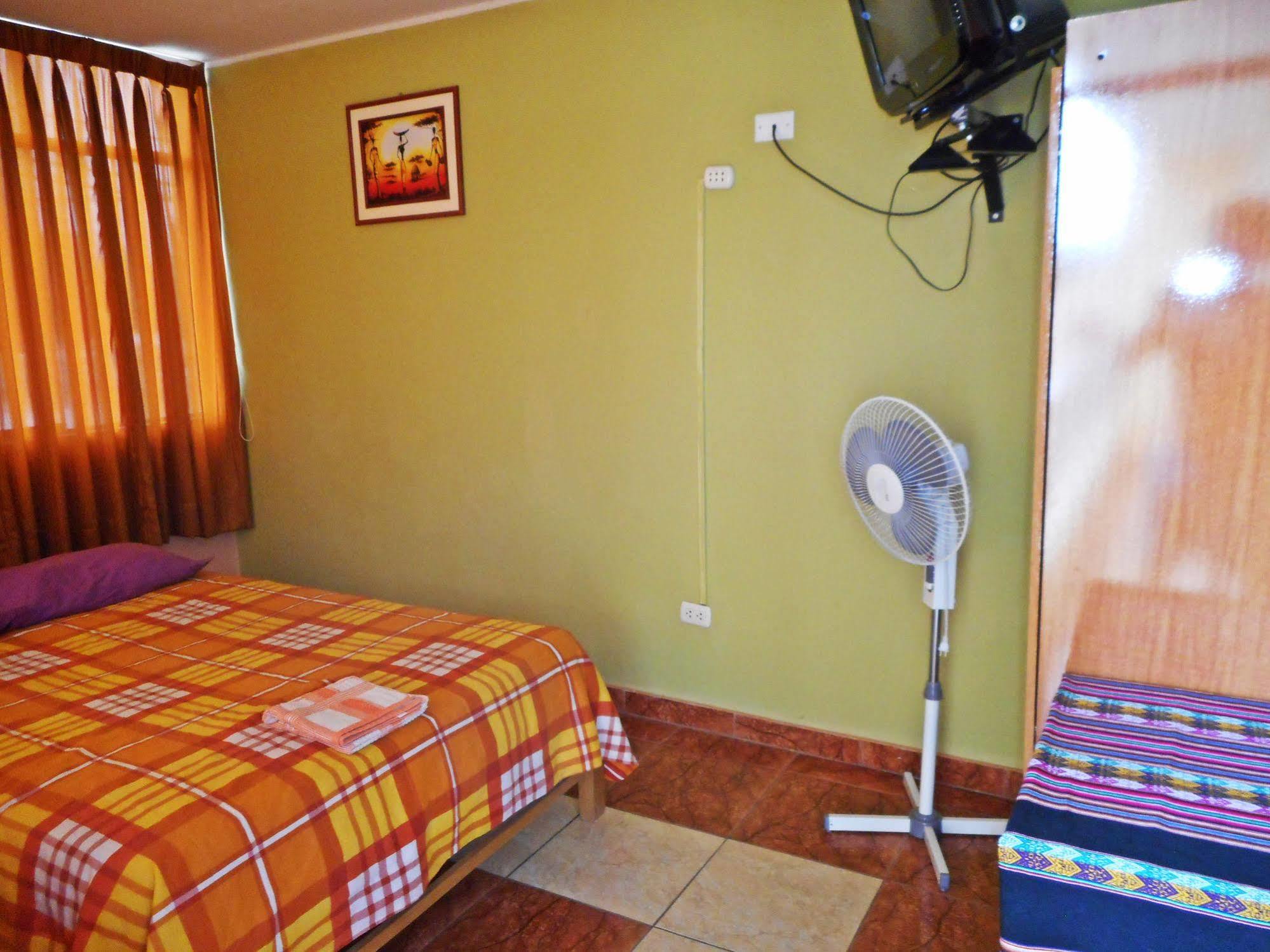 Hostal Geminis San Juan Bautista Extérieur photo