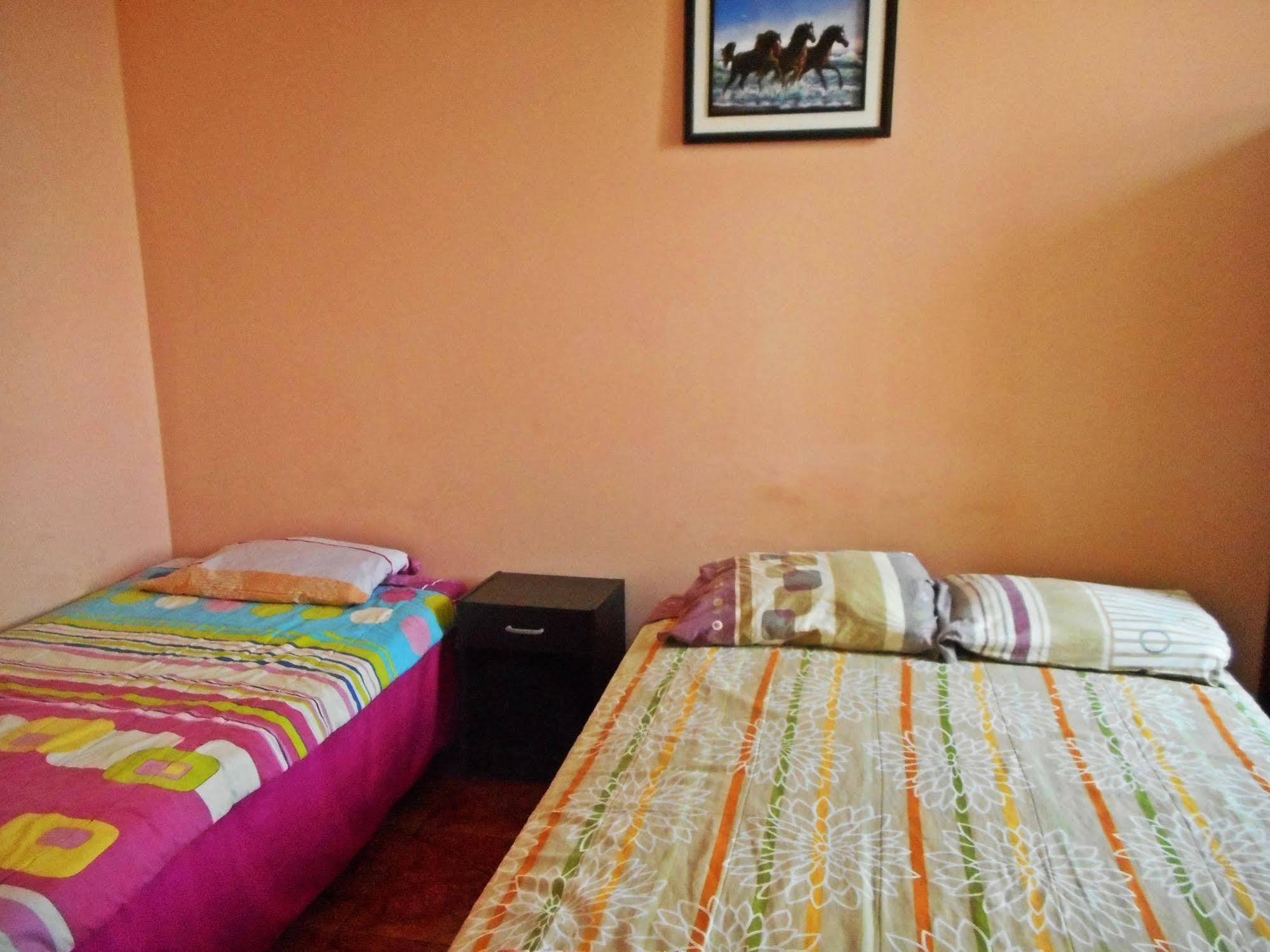 Hostal Geminis San Juan Bautista Extérieur photo