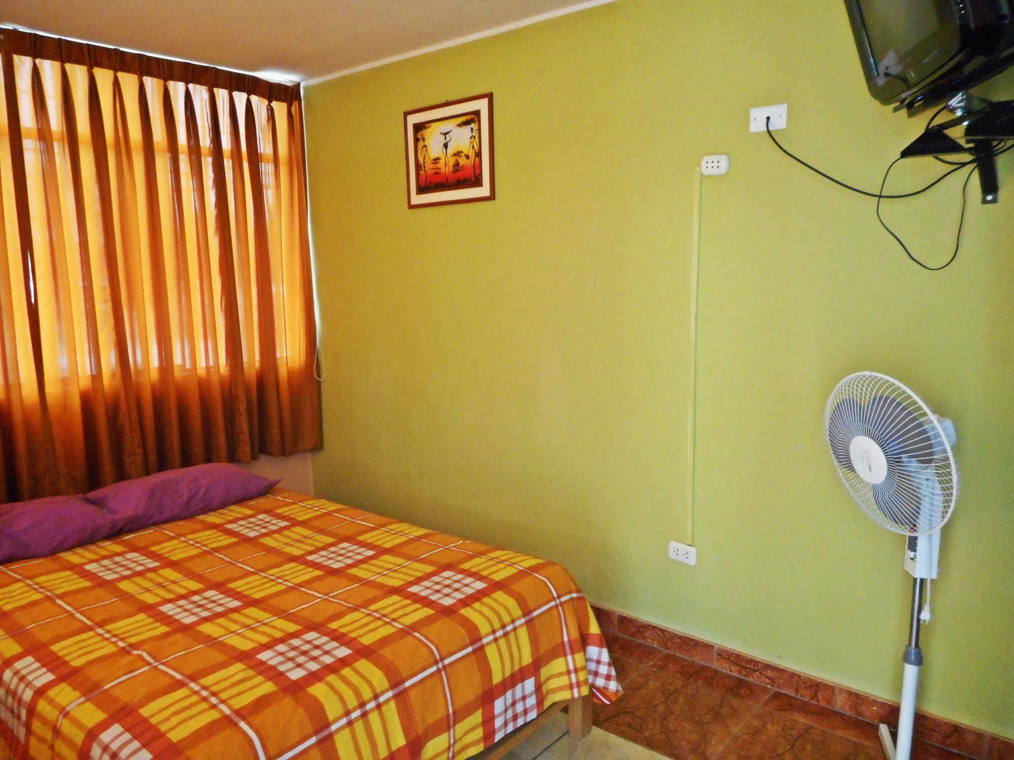 Hostal Geminis San Juan Bautista Extérieur photo